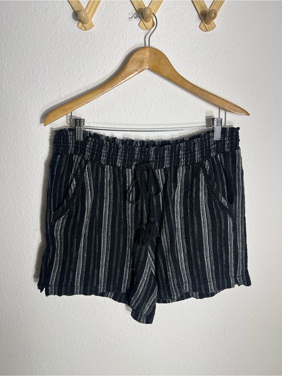 BRIGGS Pants - BRIGGS • linen shorts